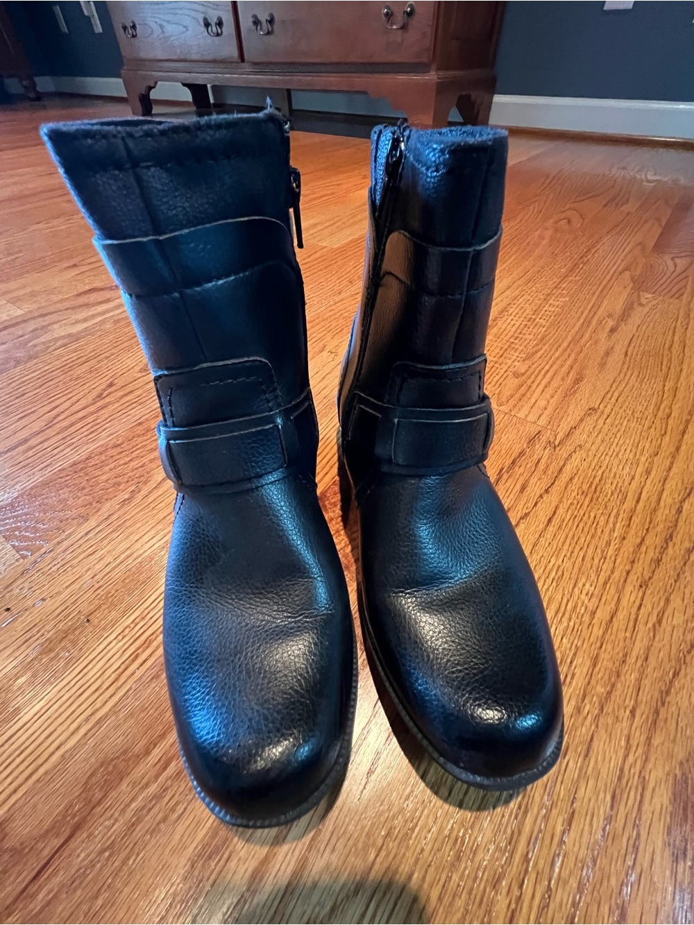 Clarks Black Leather Ankle Boots with Side Zipper